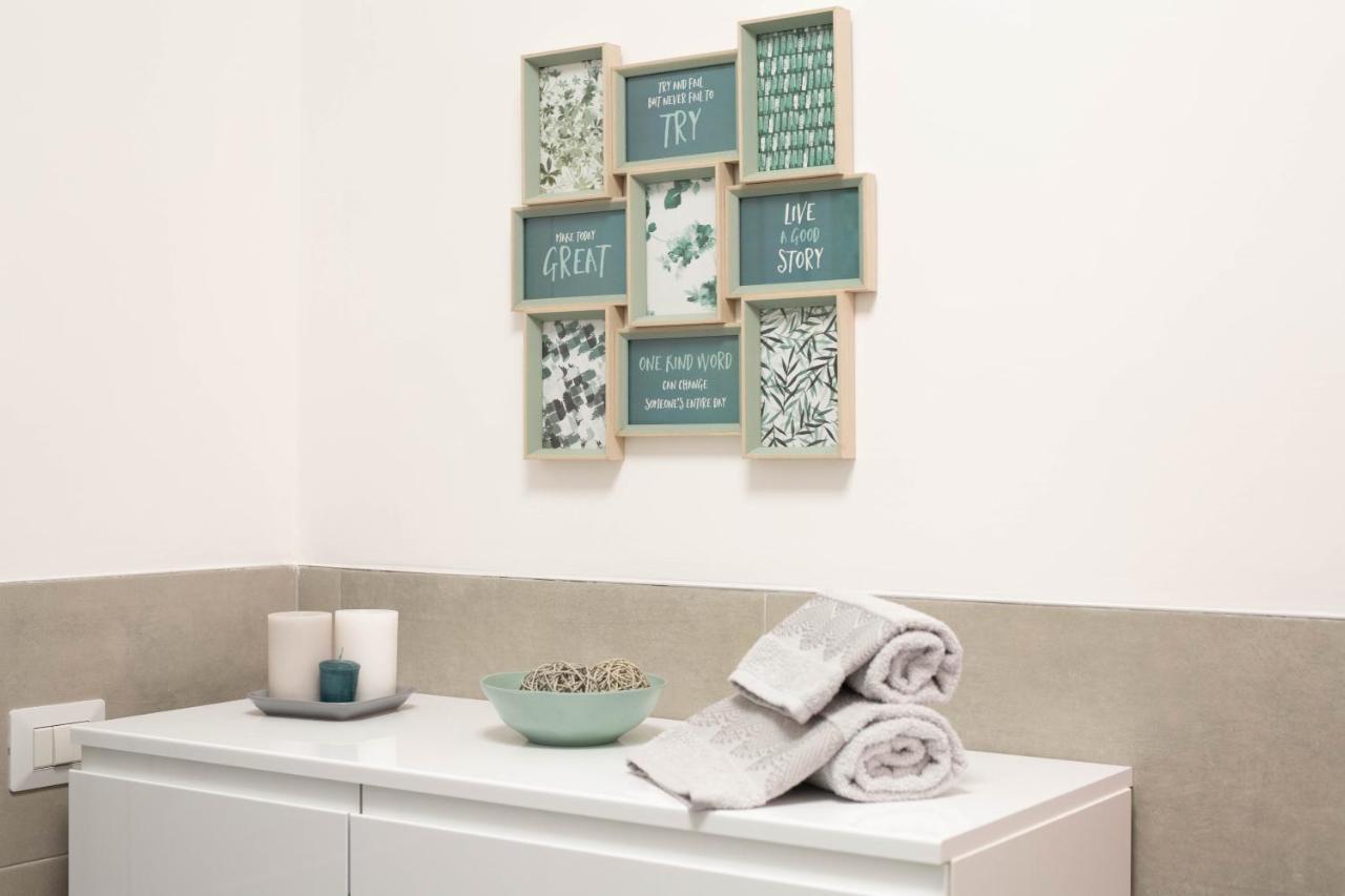 Apartamento Lady Butterfly - Metro A Lucio Sestio Roma